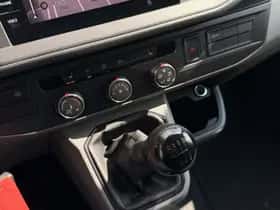 Volkswagen Transporter (2021) thumbnail 28