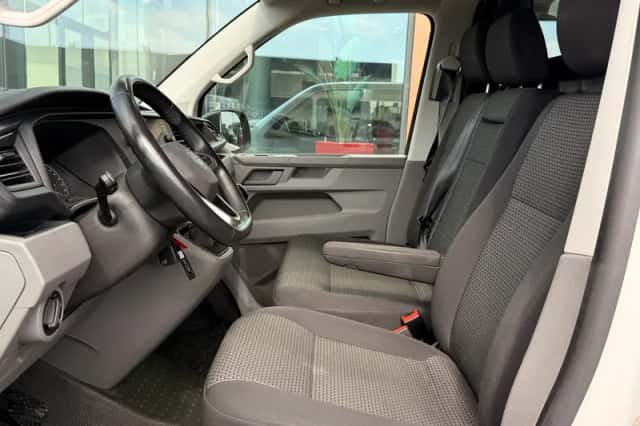 Volkswagen Transporter (2021) thumbnail 5