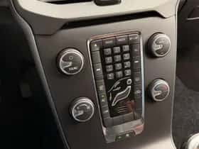 Volvo V40 (2013) thumbnail 22