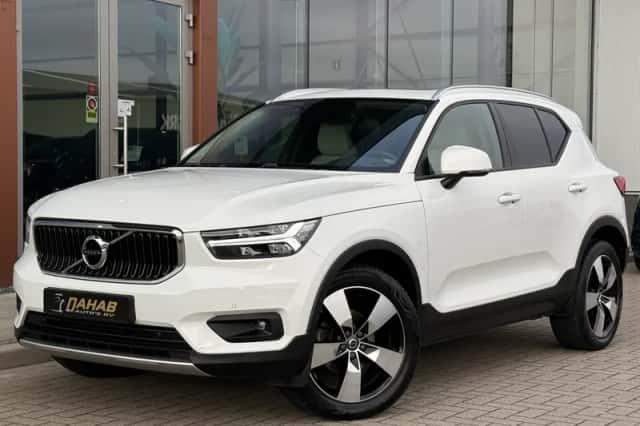 Volvo XC40 (2019) thumbnail 3