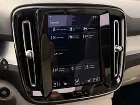 Volvo XC40 (2019) thumbnail 32