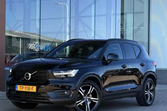 Volvo XC40 (2018) thumbnail 1