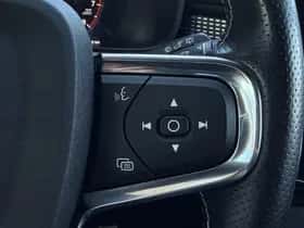 Volvo XC40 (2018) thumbnail 22