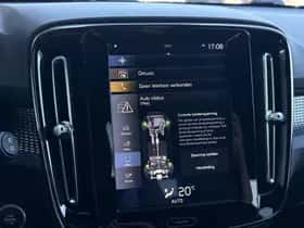 Volvo XC40 (2018) thumbnail 26