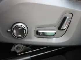 Volvo XC60 (2023) thumbnail 17