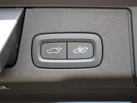 Volvo XC60 (2023) thumbnail 41