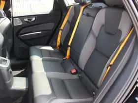Volvo XC60 (2023) thumbnail 6
