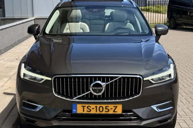 Volvo XC60 (2018) thumbnail 4
