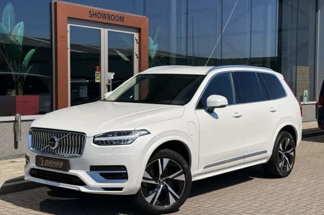 Volvo XC90 (2022) thumbnail 3