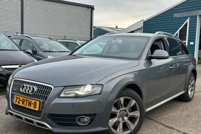Audi A4 Allroad (2011) thumbnail 1