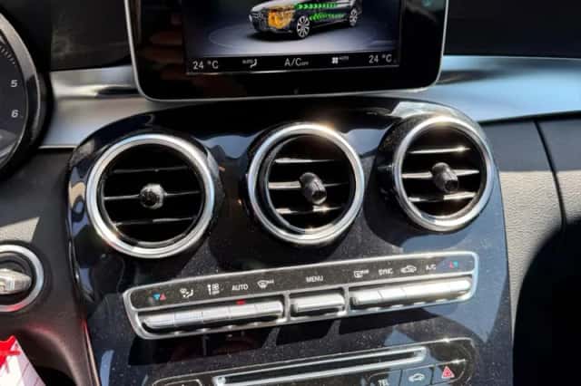 Mercedes-Benz C-Klasse (2016) thumbnail 4