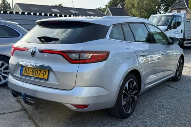 Renault Mégane (2017) thumbnail 4