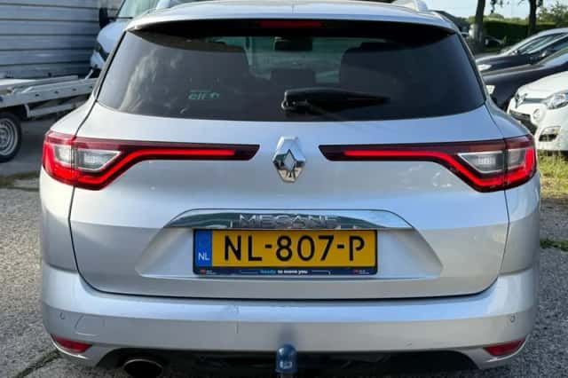 Renault Mégane (2017) thumbnail 5