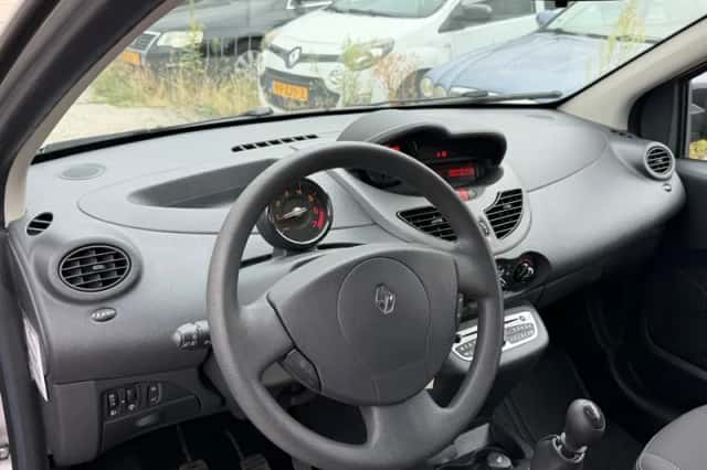 Renault Twingo (2011) thumbnail 5
