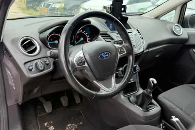 Ford Fiesta (2017) thumbnail 5