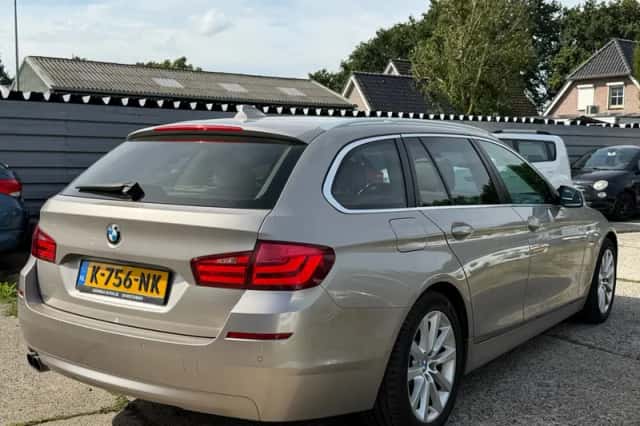 BMW 5-Serie (2010) thumbnail 4