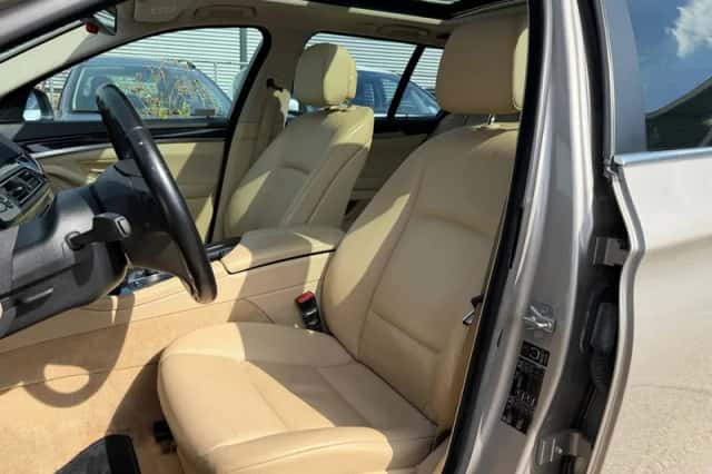 BMW 5-Serie (2010) thumbnail 6