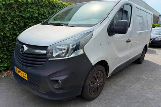 Opel Vivaro (2016) thumbnail 1