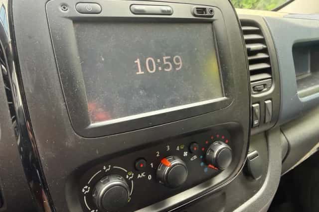 Opel Vivaro (2016) thumbnail 5