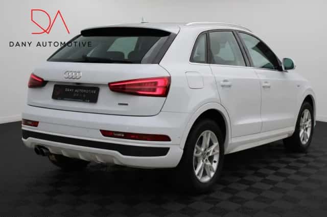 Audi Q3 (2015) thumbnail 2