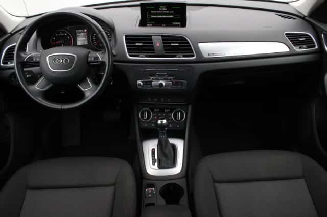 Audi Q3 (2015) thumbnail 3