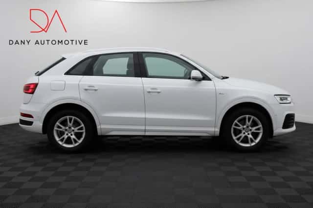 Audi Q3 (2015) thumbnail 5