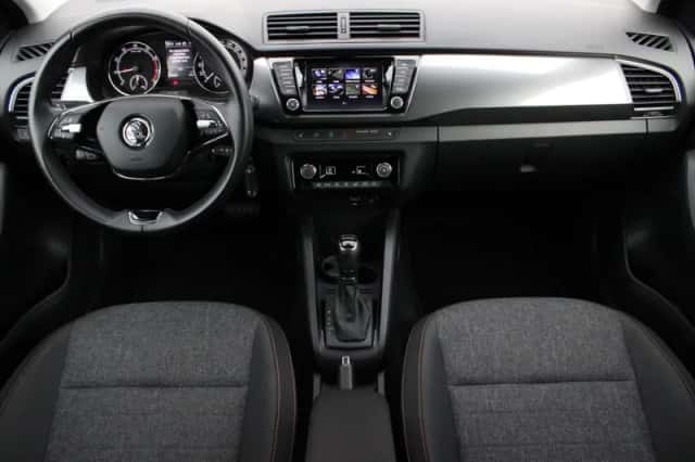 Škoda Fabia (2022) thumbnail 3
