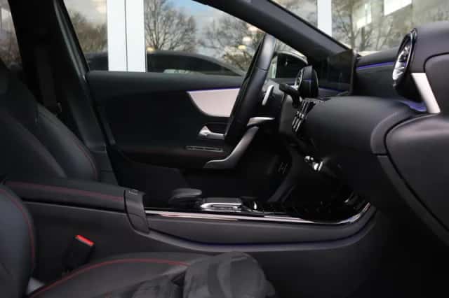 Mercedes-Benz A-Klasse (2021) thumbnail 4