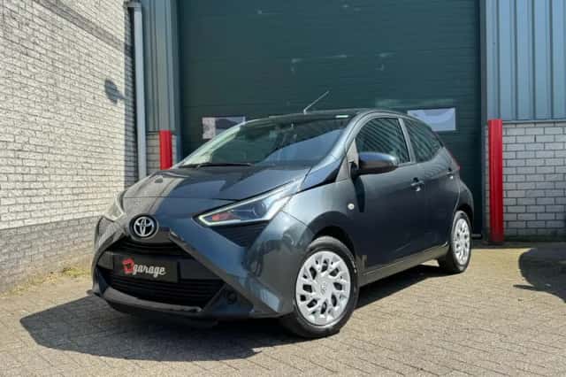 Toyota Aygo (2020) thumbnail 1