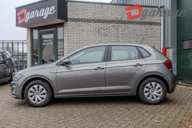 Volkswagen Polo (2018) thumbnail 2
