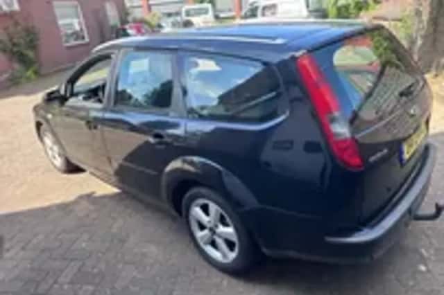 Ford Focus (2008) thumbnail 2