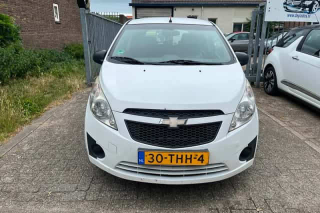 Chevrolet Spark (2012) thumbnail 2