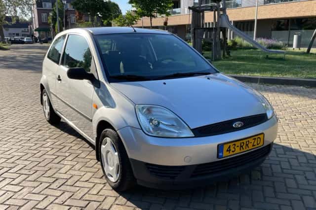 Ford Fiesta (2005) thumbnail 1