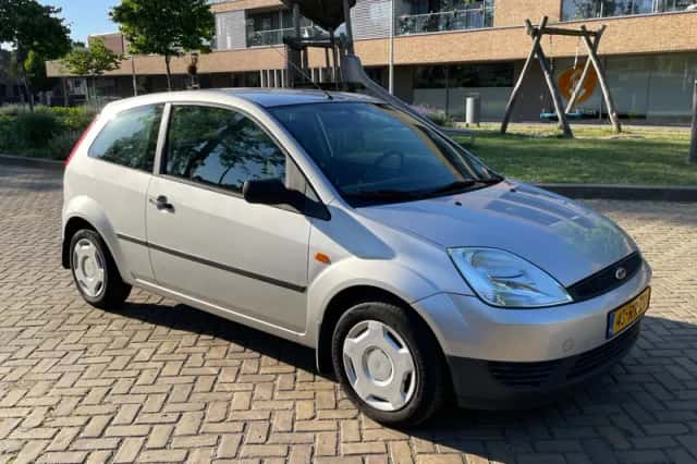 Ford Fiesta (2005) thumbnail 2