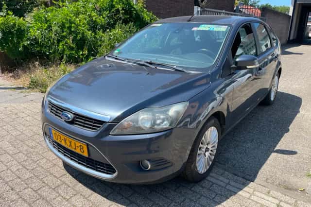 Ford Focus (2010) thumbnail 4