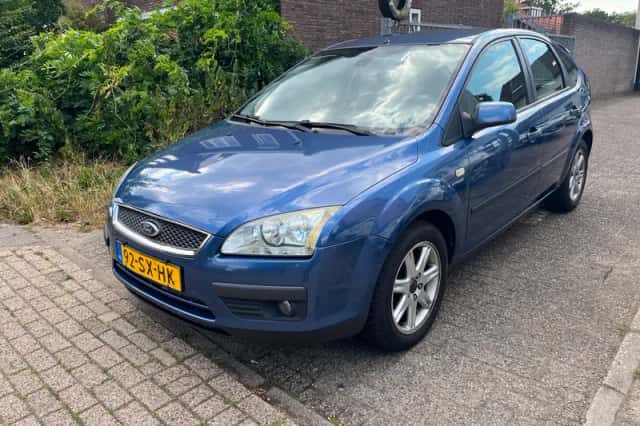 Ford Focus (2006) thumbnail 3