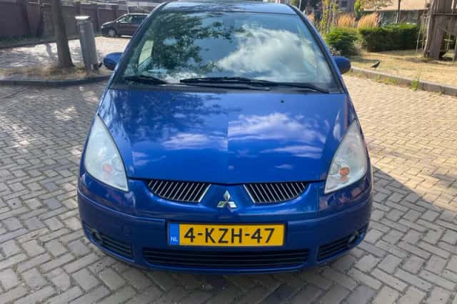 Mitsubishi Colt (2006) thumbnail 3