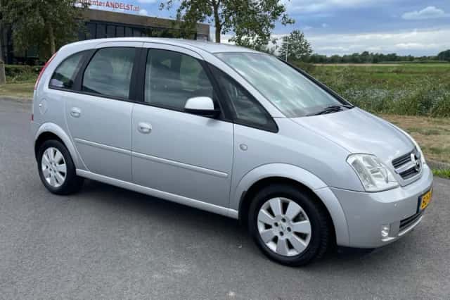 Opel Meriva (2004) thumbnail 2
