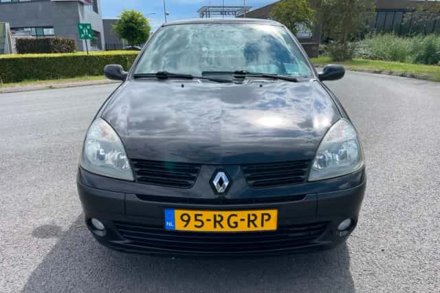 Renault Clio (2005) thumbnail 4
