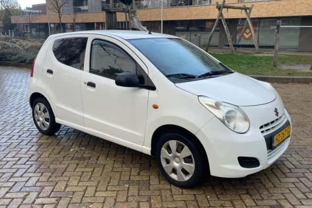 Suzuki Alto (2009) thumbnail 2