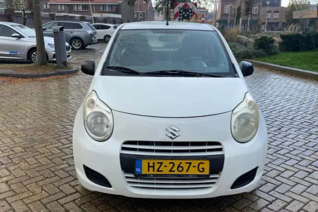 Suzuki Alto (2009) thumbnail 3