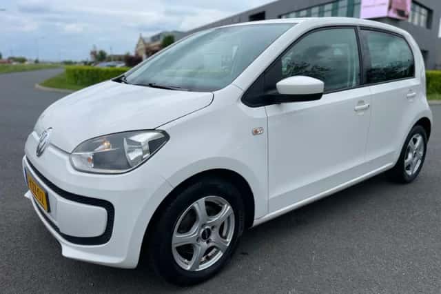 Volkswagen Up! (2013) thumbnail 5
