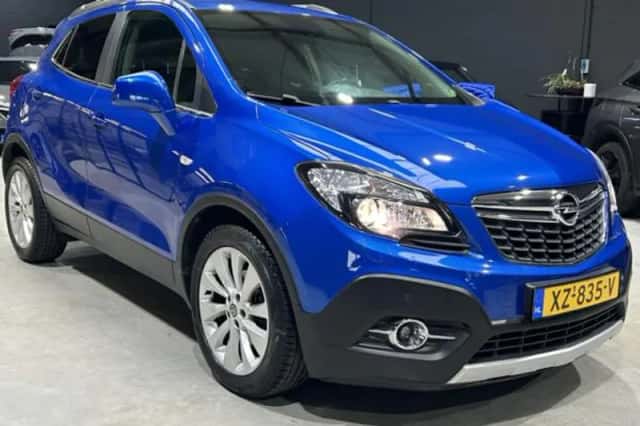 Opel Mokka (2015) thumbnail 3