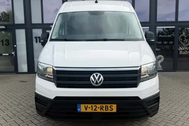 Volkswagen Crafter (2021) thumbnail 2
