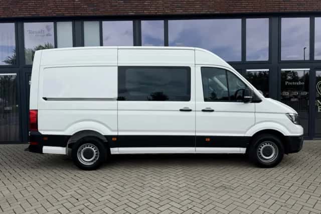 Volkswagen Crafter (2021) thumbnail 3