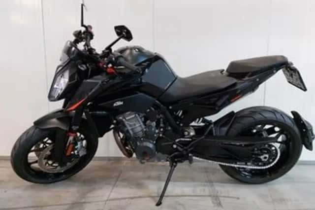 KTM 890 (2022) thumbnail 4