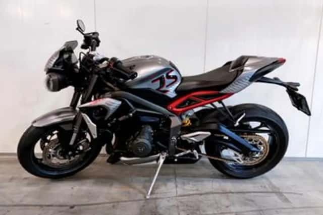 TRIUMPH STREET (2022) thumbnail 5