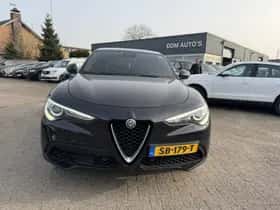 Alfa Romeo Stelvio (2018) thumbnail 21