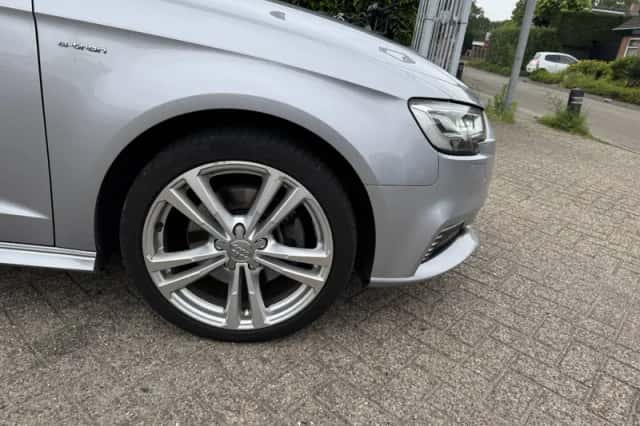 Audi A3 (2016) thumbnail 4