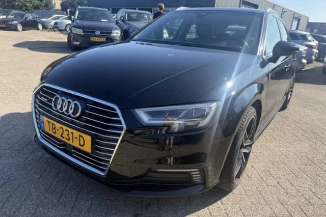 Audi A3 (2017) thumbnail 1